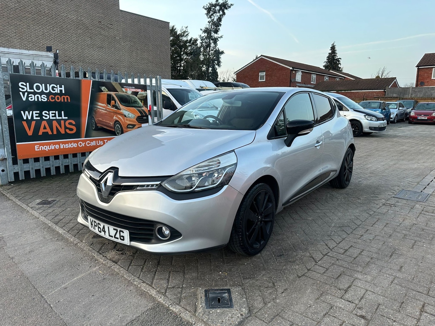 Used Renault Clio 2014 for sale - 77668441: Photo 2