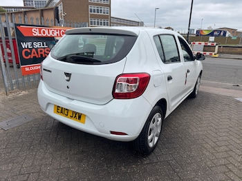 Used Dacia Sandero 2013 for sale - 76231985: Photo 4