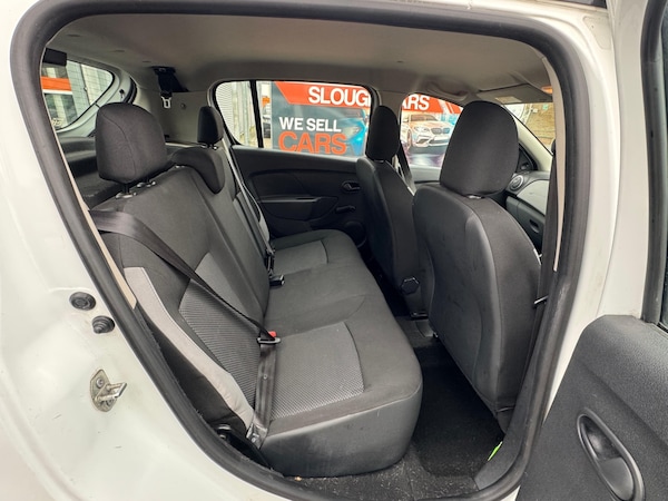 Used Dacia Sandero 2013 for sale - 76231985: Photo 5