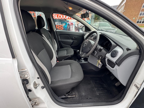Used Dacia Sandero 2013 for sale - 76231985: Photo 6