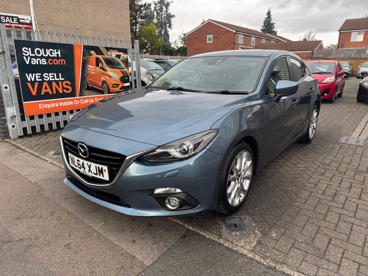 Used Mazda Mazda3 2014 for sale - 76340542: Photo 2