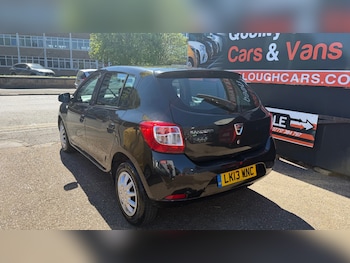 Used Dacia Sandero 2013 for sale - 78370215: Photo