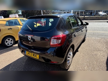 Used Dacia Sandero 2013 for sale - 78370215: Photo