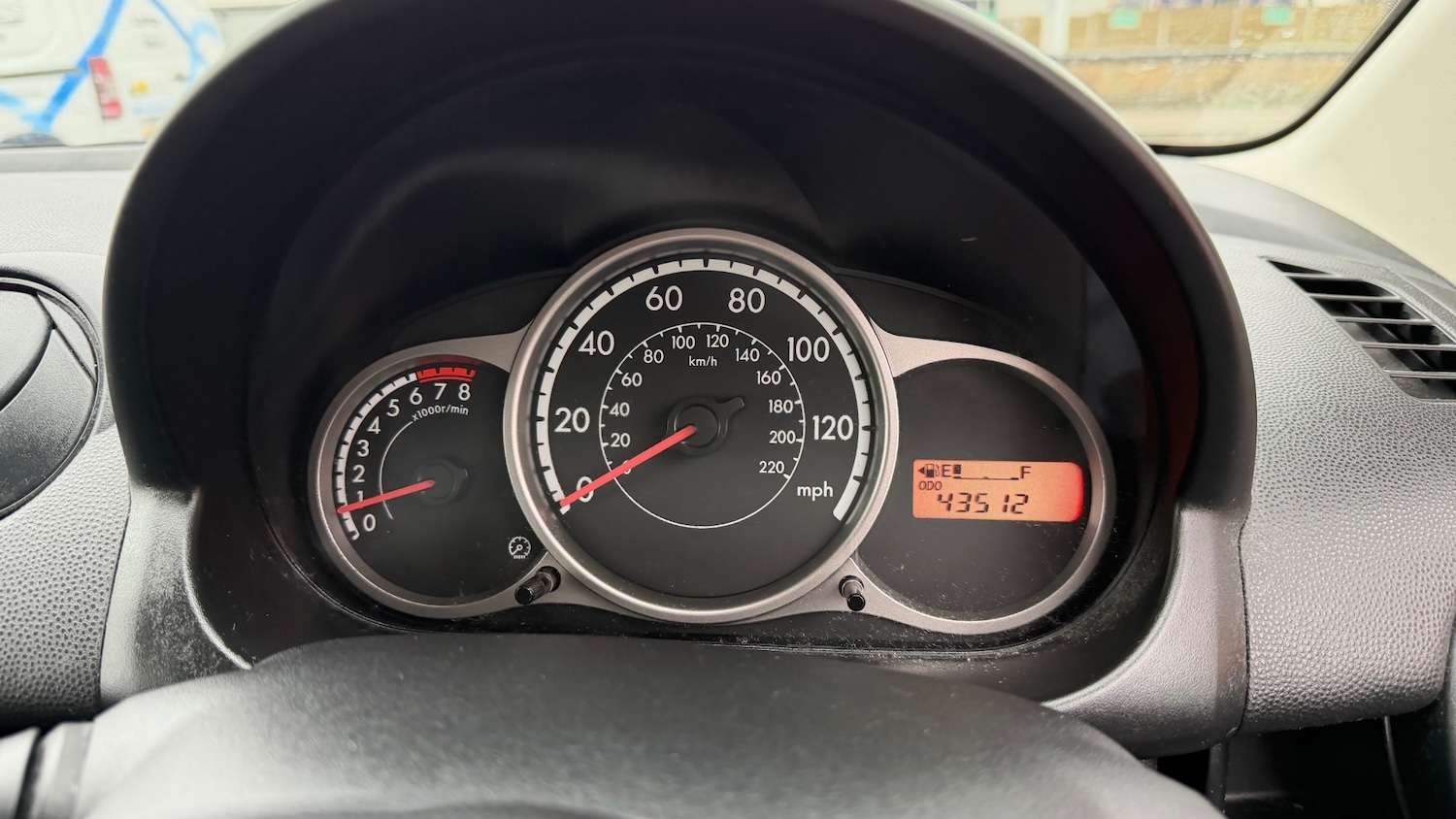 Used Mazda Mazda2 2012 for sale - 77640319: Photo 8