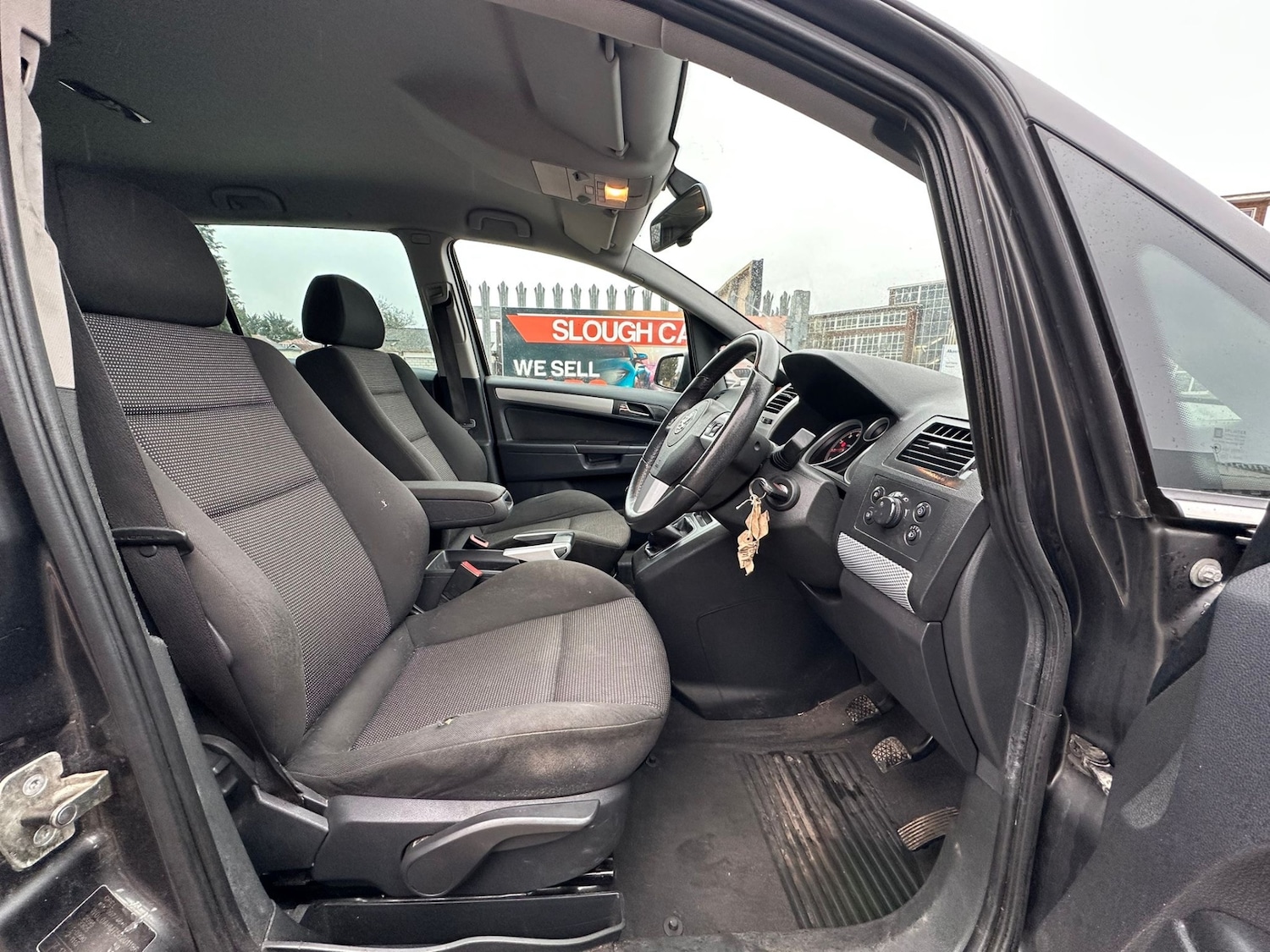 Used Vauxhall Zafira 2010 for sale - 77640609: Photo 4