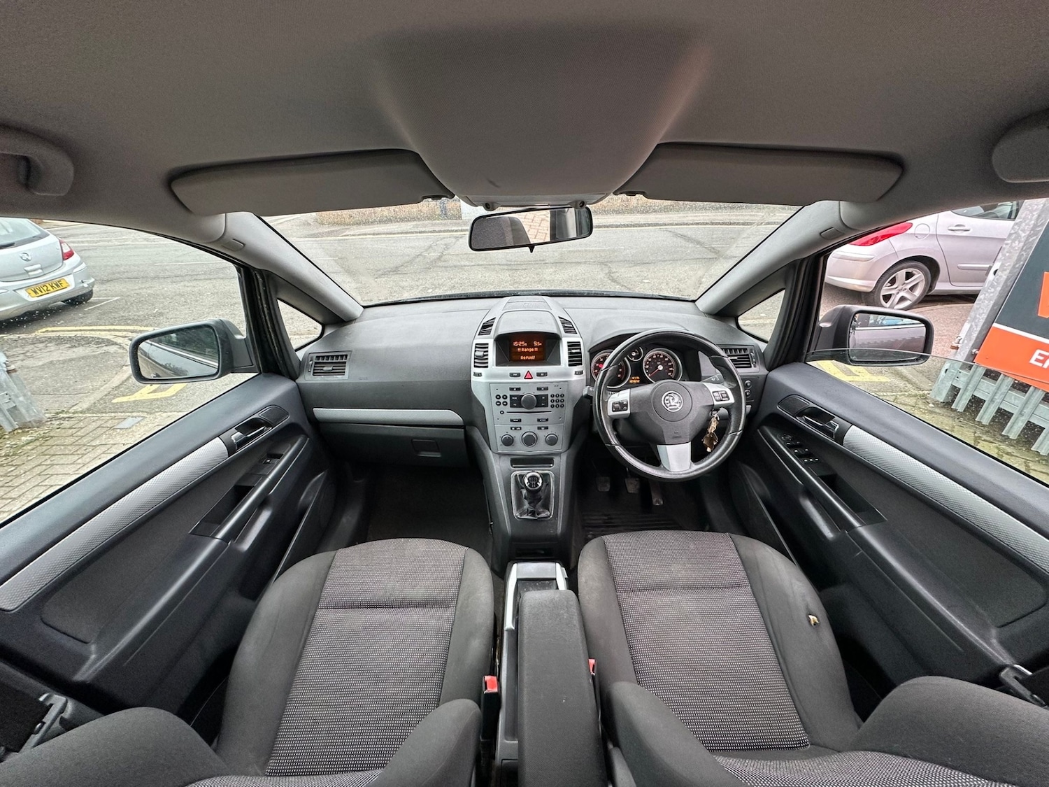 Used Vauxhall Zafira 2010 for sale - 77640609: Photo 5