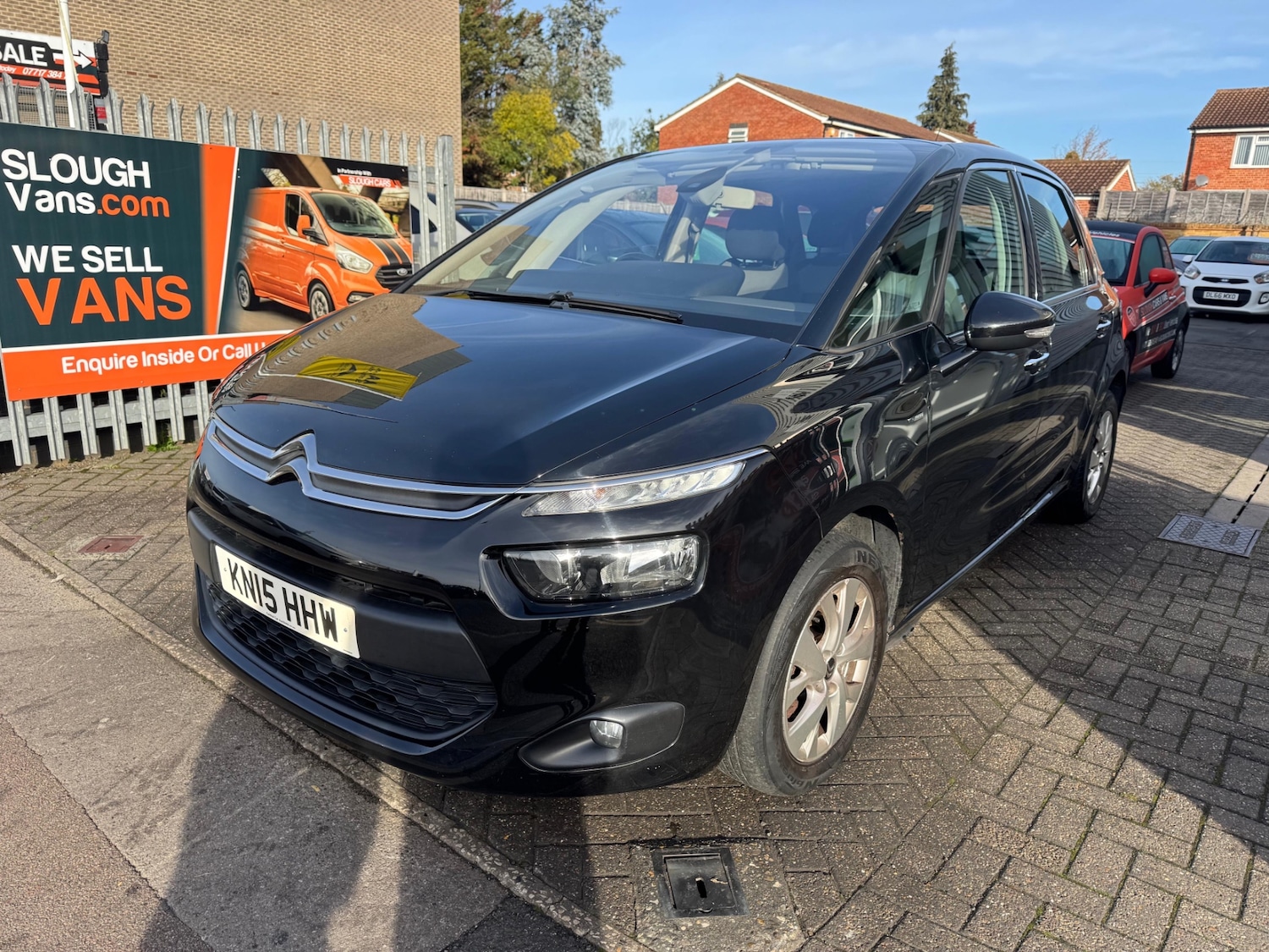 Used Citroen C4 Picasso 2015 for sale - 76412114: Photo 2