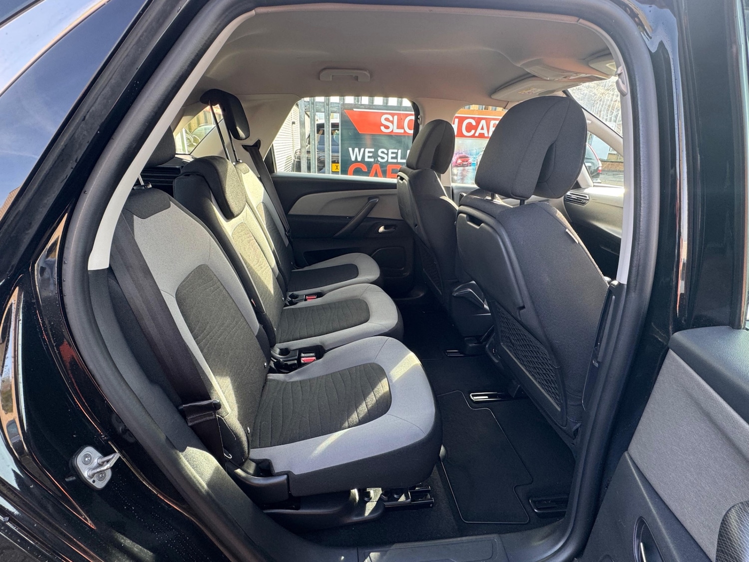 Used Citroen C4 Picasso 2015 for sale - 76412114: Photo 5