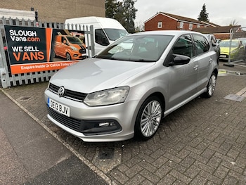 Used Volkswagen Polo 2013 for sale - 77283408: Photo
