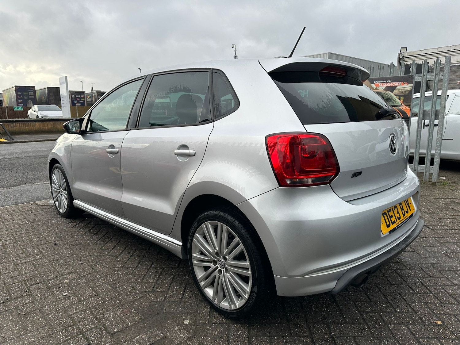 Used Volkswagen Polo 2013 for sale - 77283408: Photo 3