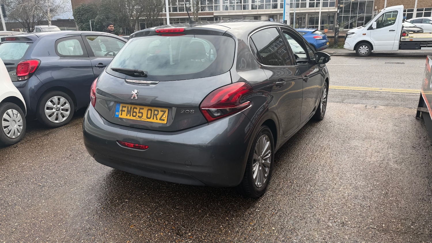 Used Peugeot 208 2015 for sale - 77461268: Photo 4