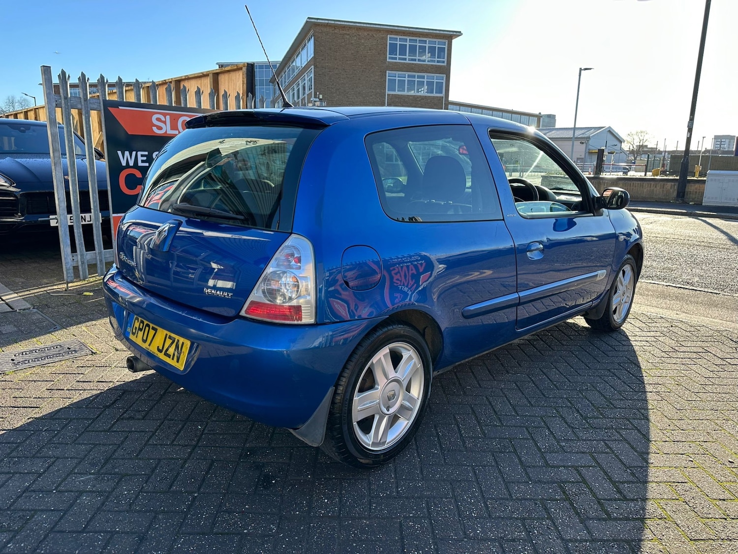 Used Renault Clio 2007 for sale - 77086103: Photo 4