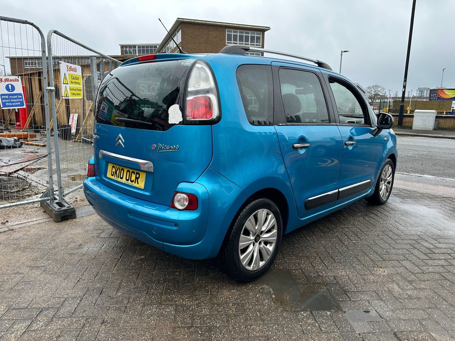 Used Citroen C3 Picasso 2010 for sale - 77475652: Photo 4