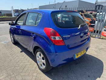 Used Hyundai i20 2009 for sale - 78979448: Photo