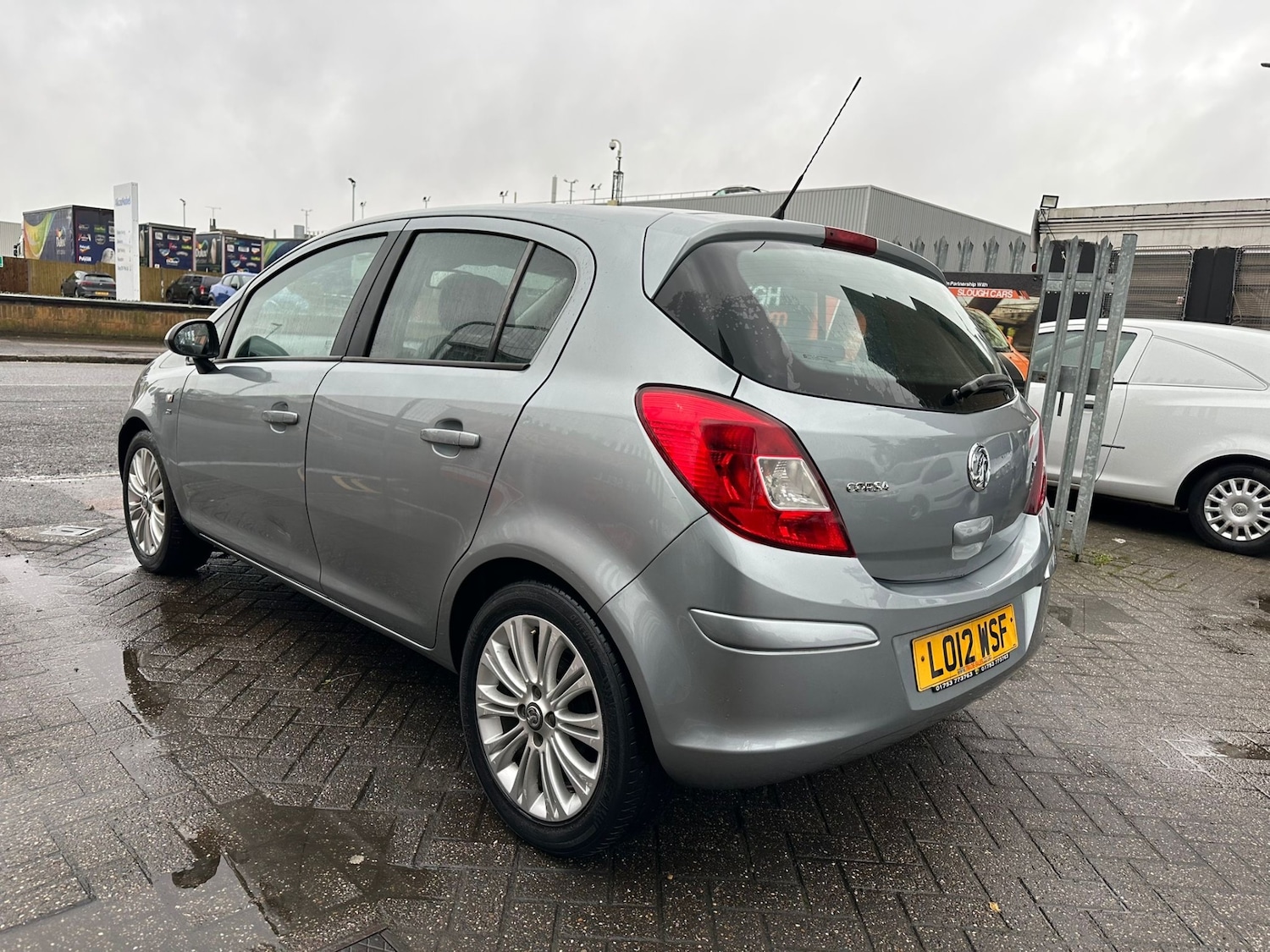 Used Vauxhall Corsa 2012 for sale - 77337887: Photo 3