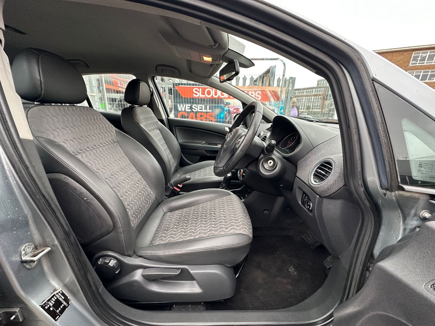 Used Vauxhall Corsa 2012 for sale - 77337887: Photo 6