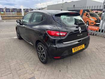 Used Renault Clio 2015 for sale - 79611169: Photo
