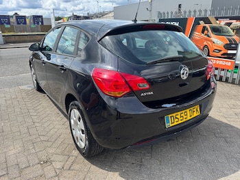 Used Vauxhall Astra 2010 for sale - 78615207: Photo