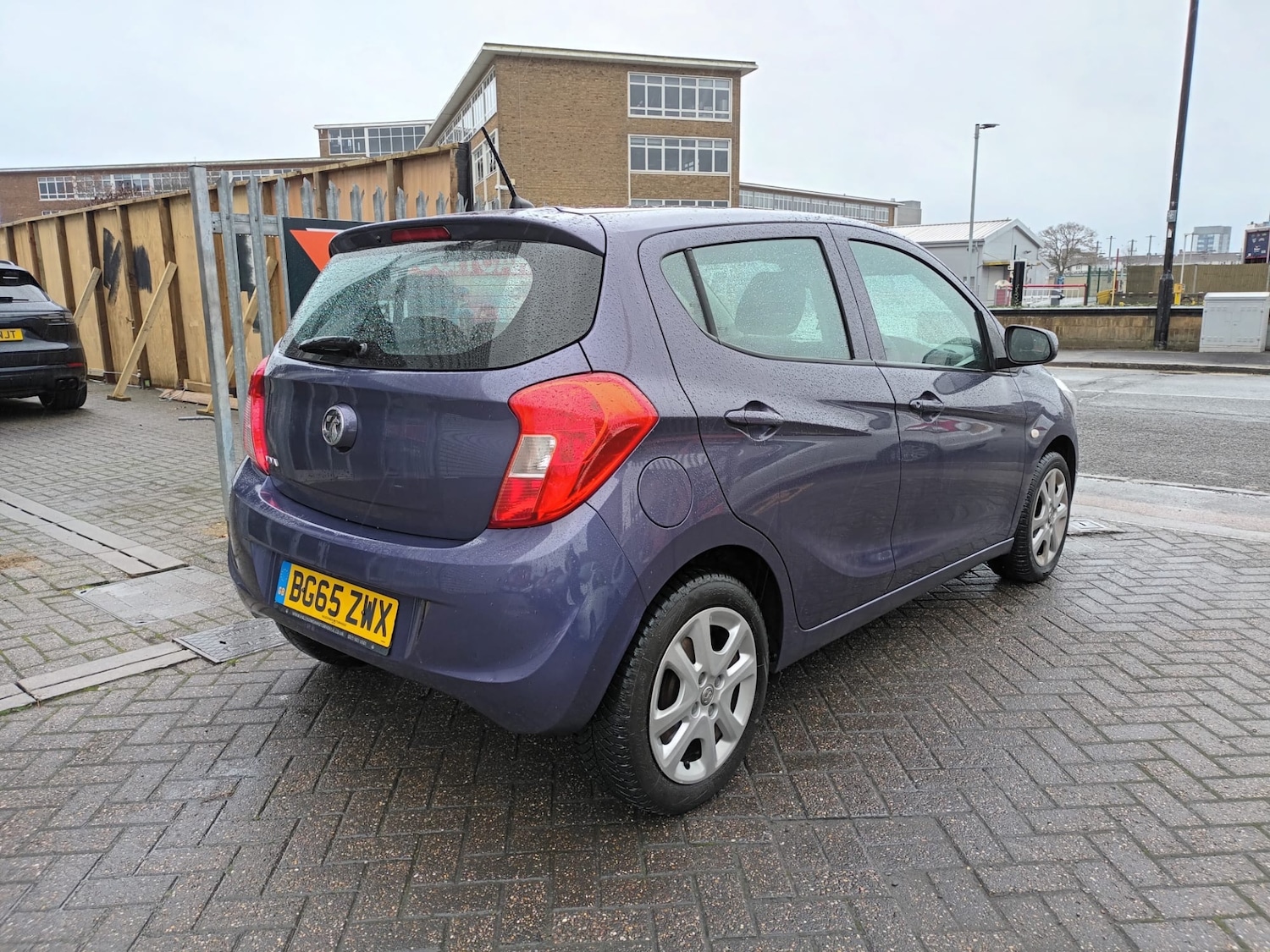 Used Vauxhall Viva 2015 for sale - 76663730: Photo 4