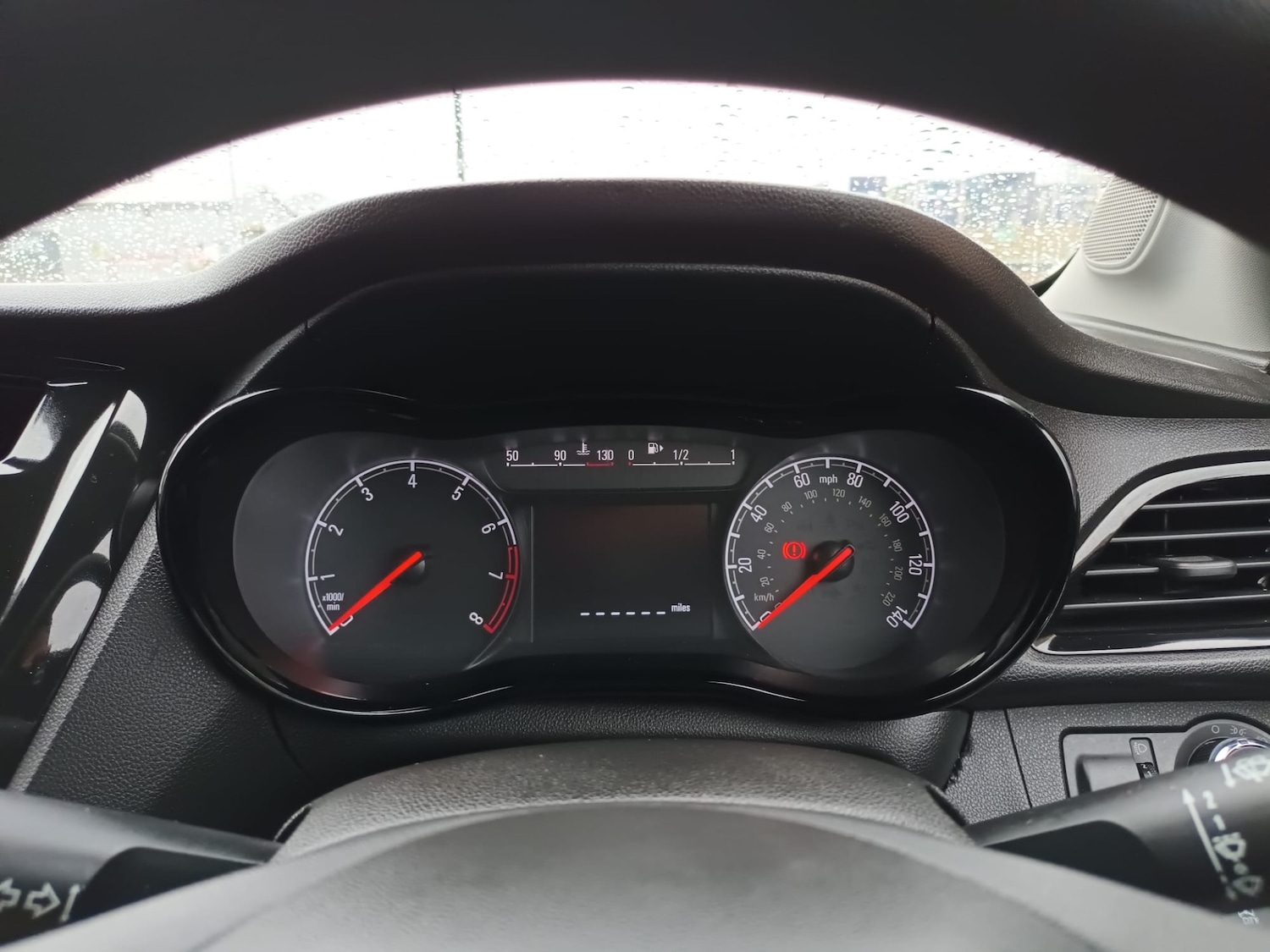 Used Vauxhall Viva 2015 for sale - 76663730: Photo 8