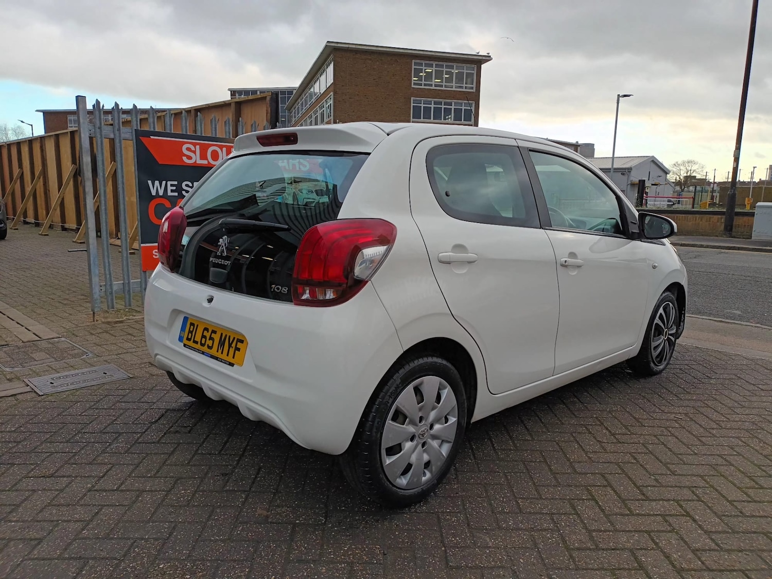Used Peugeot 108 2015 for sale - 76738494: Photo 4