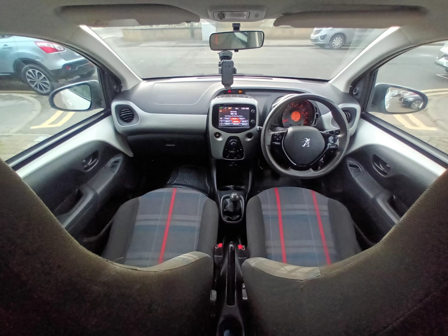 Used Peugeot 108 2015 for sale - 76738494: Photo 5