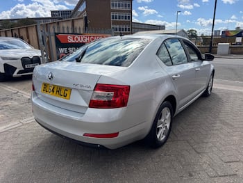 Used Skoda Octavia 2015 for sale - 79683112: Photo