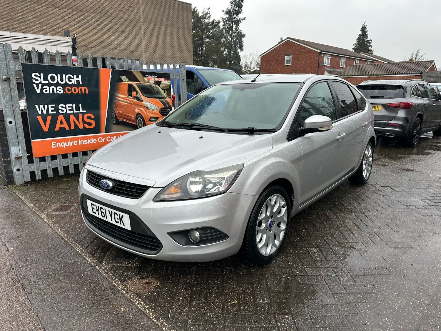 Used Ford Focus 2011 for sale - 77445980: Photo 2