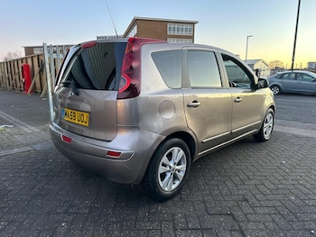 Used Nissan Note 2010 for sale - 77106752: Photo