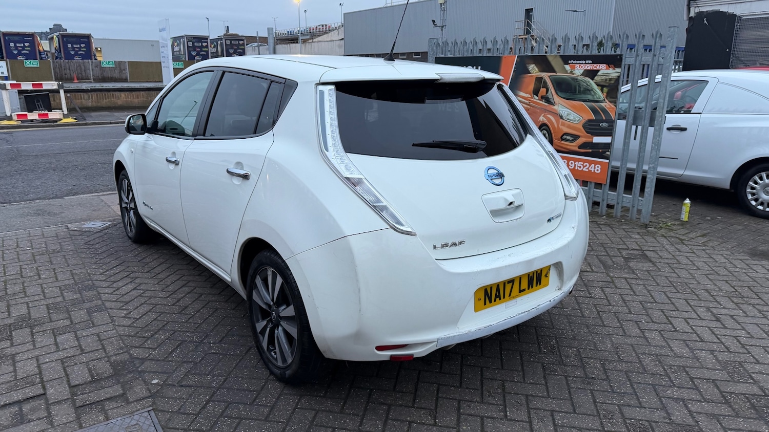 Used Nissan Leaf 2017 for sale - 77199212: Photo 3