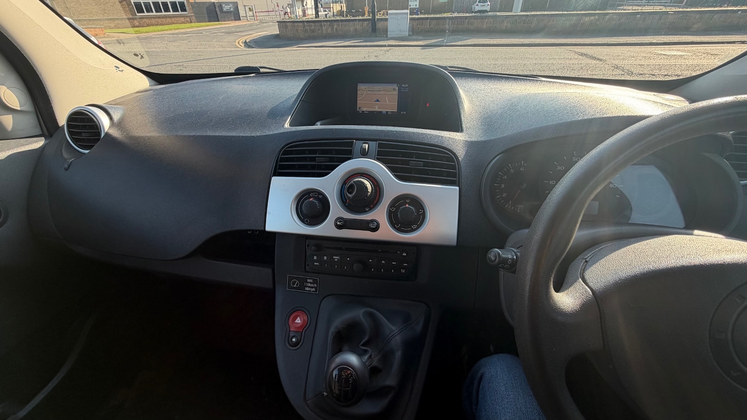 Used Renault Kangoo 2011 for sale - 77950544: Photo 7