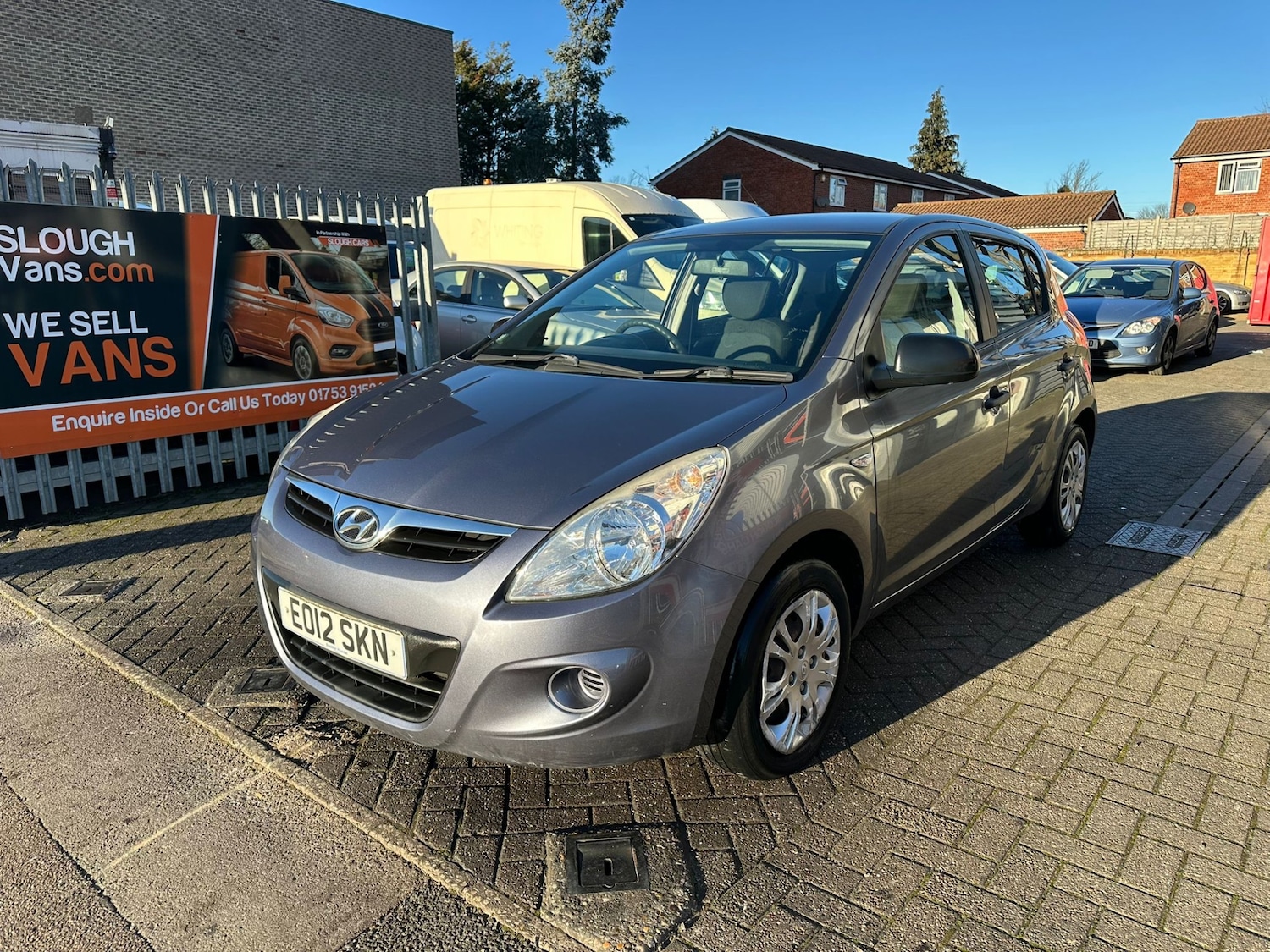 Used Hyundai i20 2012 for sale - 77094556: Photo 2