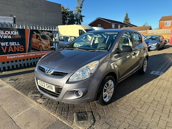 Used Hyundai i20 2012 for sale - 77094556: Photo