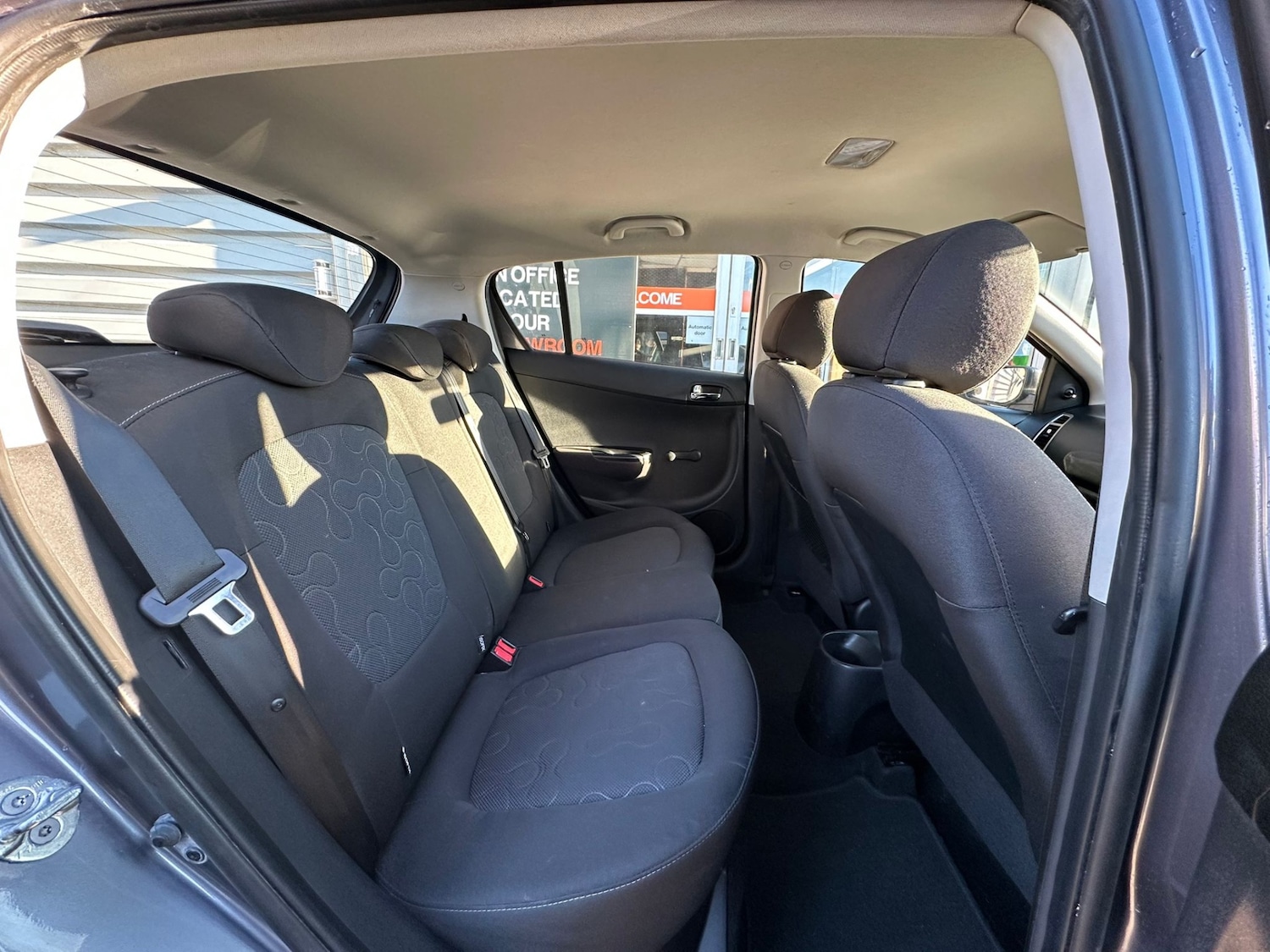 Used Hyundai i20 2012 for sale - 77094556: Photo 5