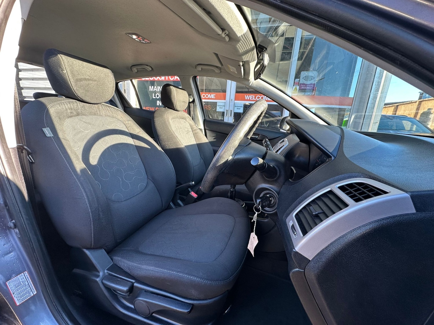 Used Hyundai i20 2012 for sale - 77094556: Photo 6