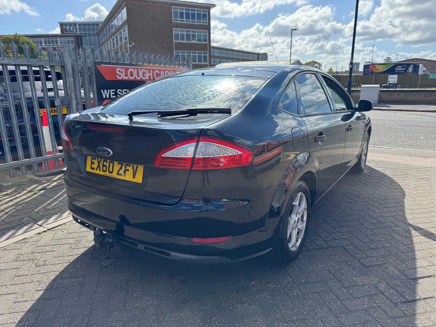 Ford Mondeo 2010 (60) - 2.0 TDCi Zetec 5dr - Image 4