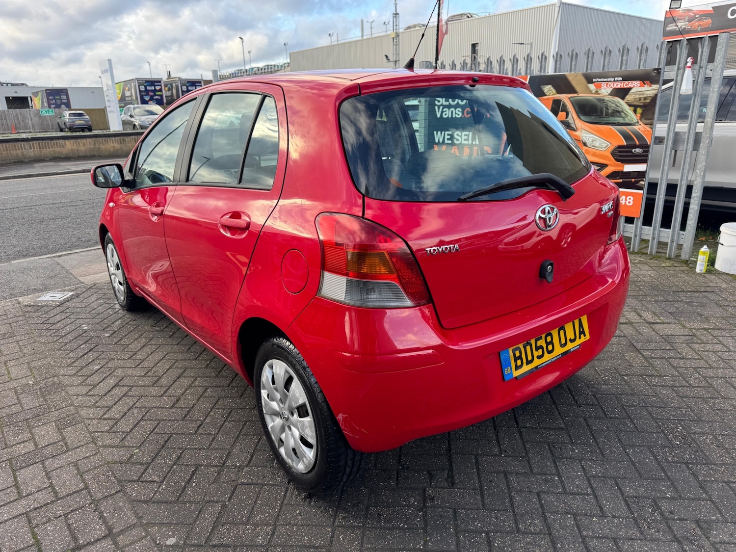 Used Toyota Yaris 2009 for sale - 76461521: Photo 3