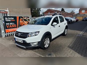 Used Dacia Sandero Stepway 2015 for sale - 75749110: Photo