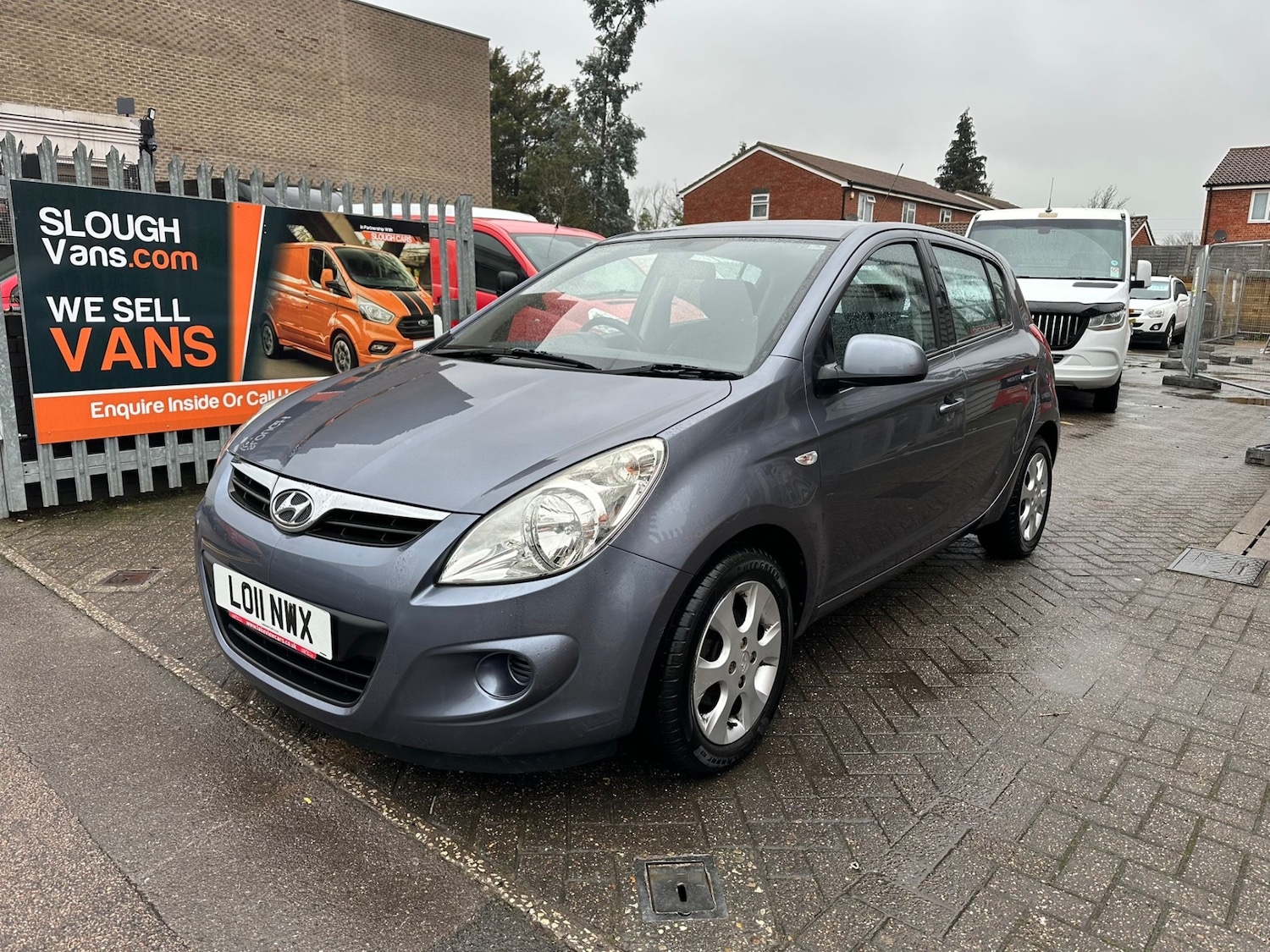 Used Hyundai i20 2011 for sale - 77417452: Photo 2