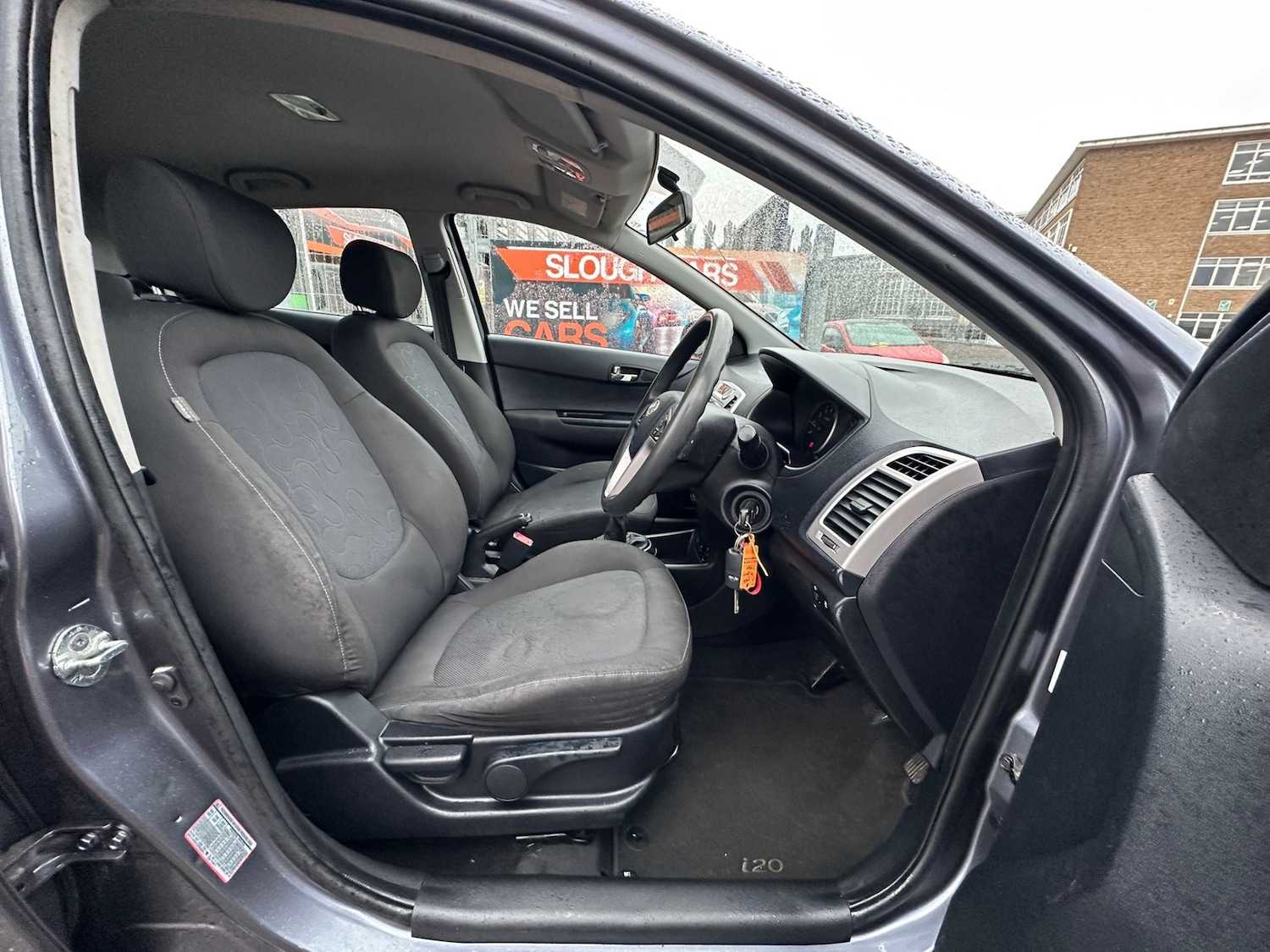 Used Hyundai i20 2011 for sale - 77417452: Photo 6