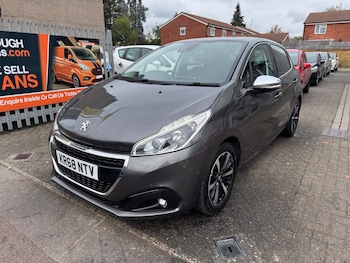 Used Peugeot 208 2018 for sale - 76297784: Photo