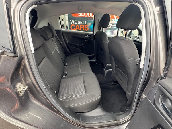 Used Peugeot 208 2018 for sale - 76297784: Photo 5
