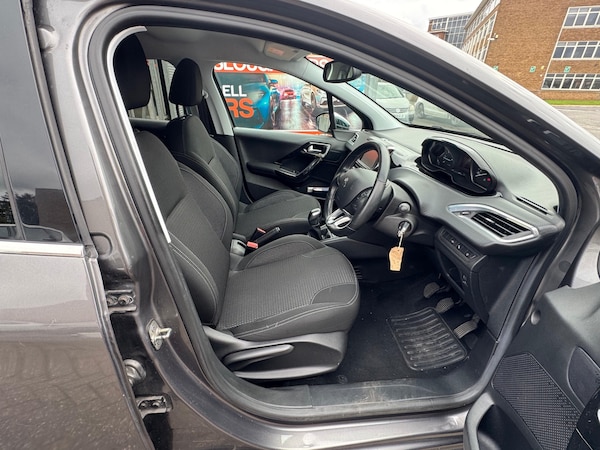 Used Peugeot 208 2018 for sale - 76297784: Photo 6