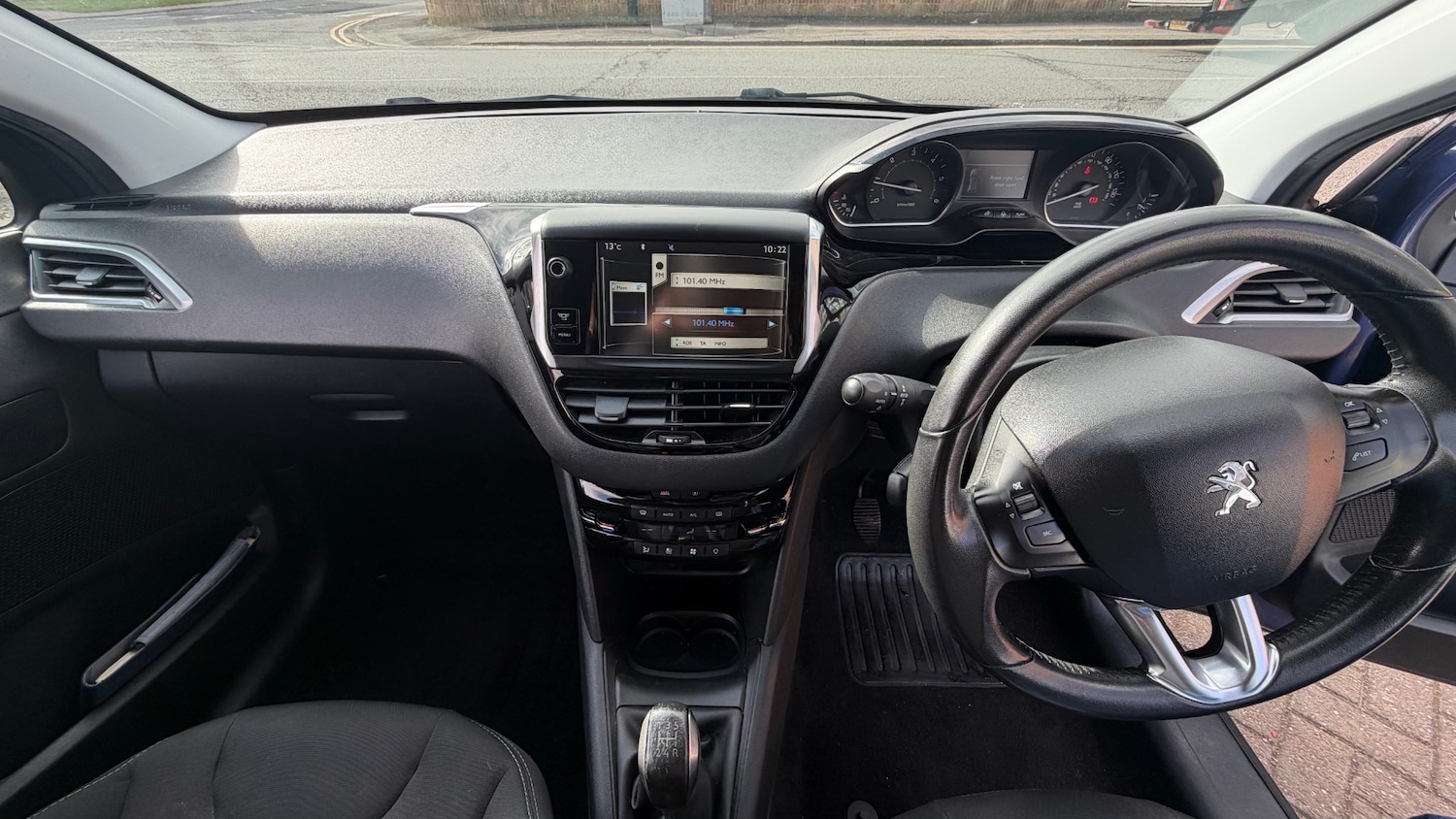 Used Peugeot 208 2014 for sale - 77812949: Photo 7