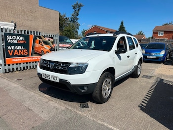 Used Dacia Duster 2015 for sale - 79380466: Photo