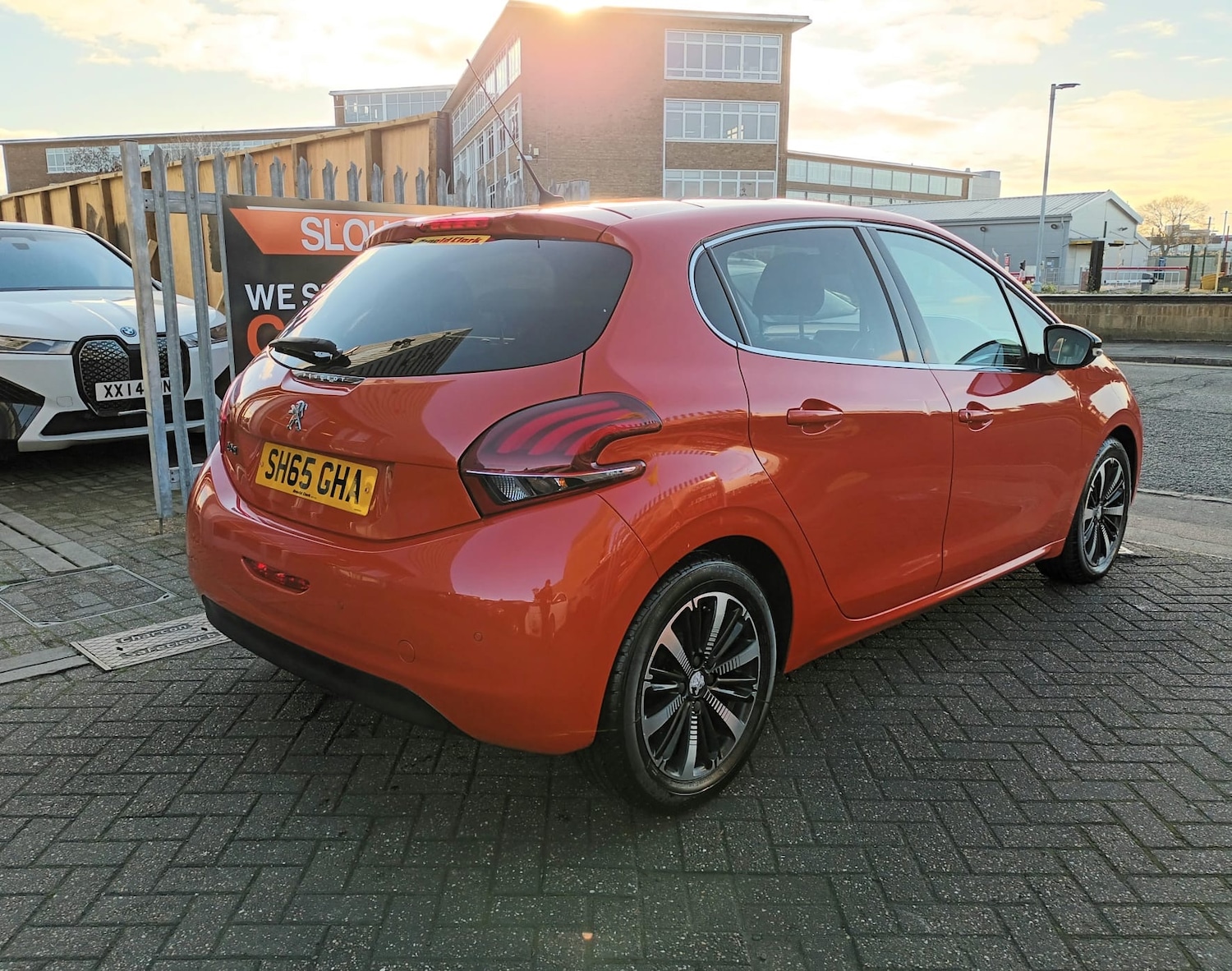 Used Peugeot 208 2015 for sale - 76693153: Photo 4