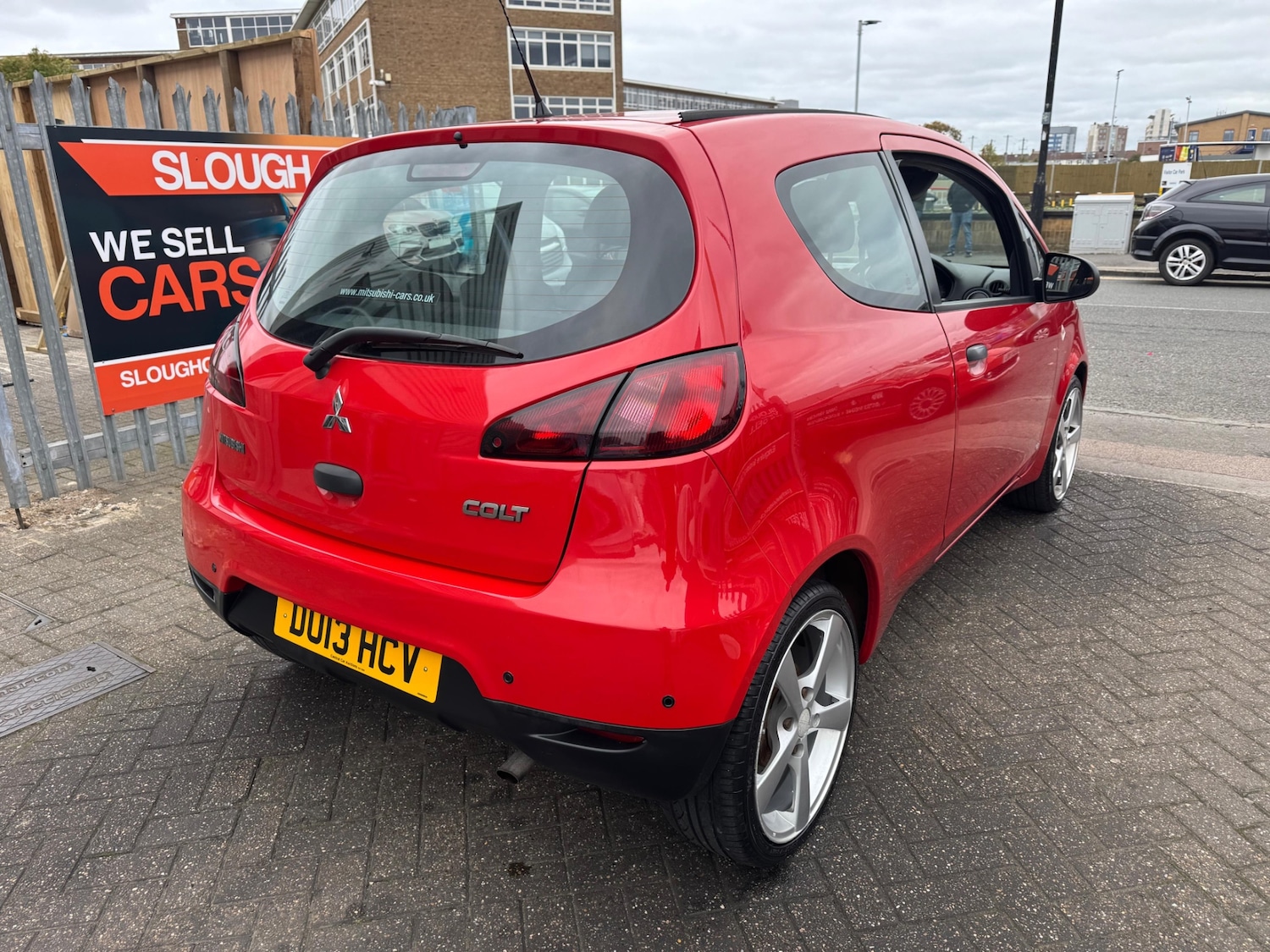 Used Mitsubishi Colt 2013 for sale - 76192575: Photo 4