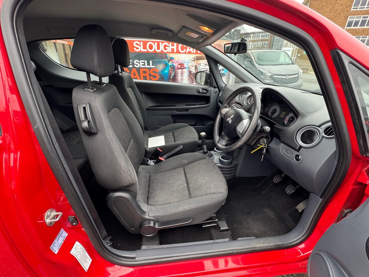 Used Mitsubishi Colt 2013 for sale - 76192575: Photo 6