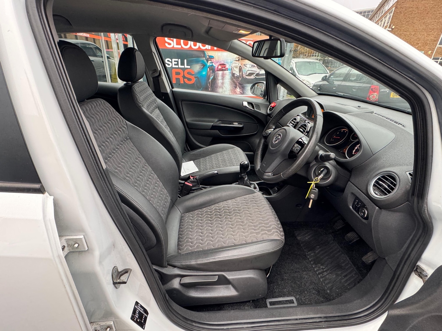 Used Vauxhall Corsa 2013 for sale - 76504458: Photo 6