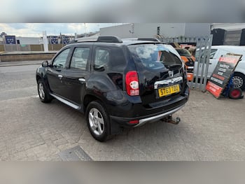 Used Dacia Duster 2014 for sale - 79640315: Photo